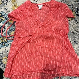 Coral short sleeve maternity shirt